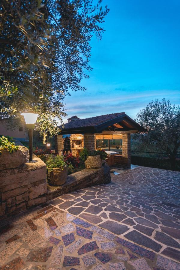 Guest House Nena Motovun Exterior photo