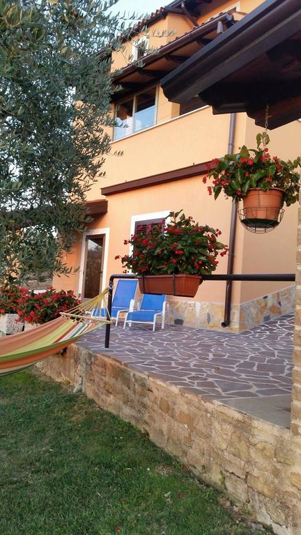 Guest House Nena Motovun Exterior photo